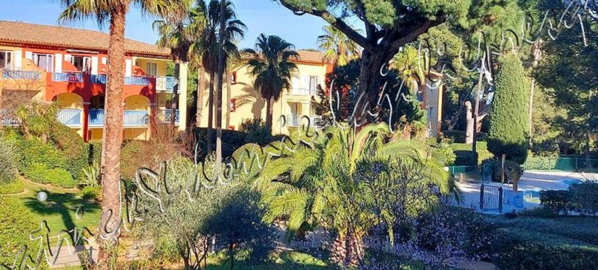 Magnifique Parc De La Presqu'Ile Avec Piscine Et Plage Face A Porquerolles ! Hyères Eksteriør bilde