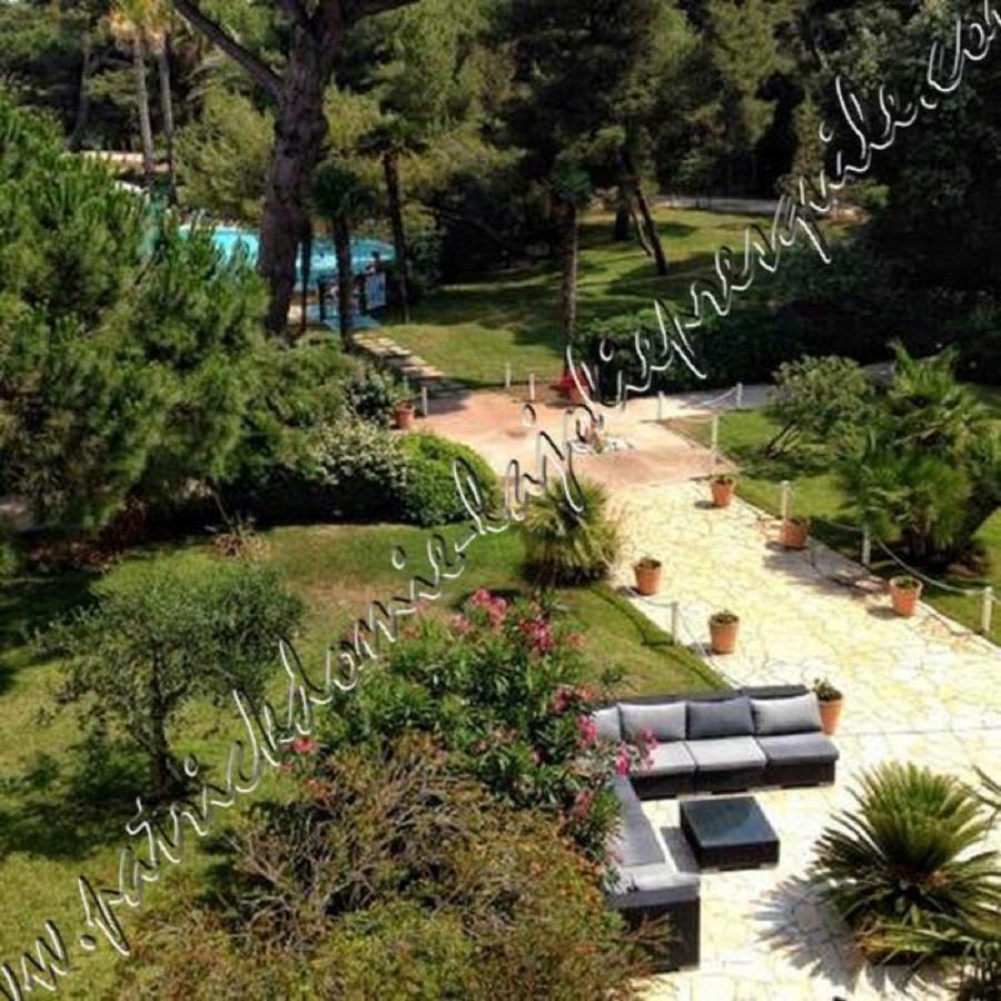 Magnifique Parc De La Presqu'Ile Avec Piscine Et Plage Face A Porquerolles ! Hyères Eksteriør bilde
